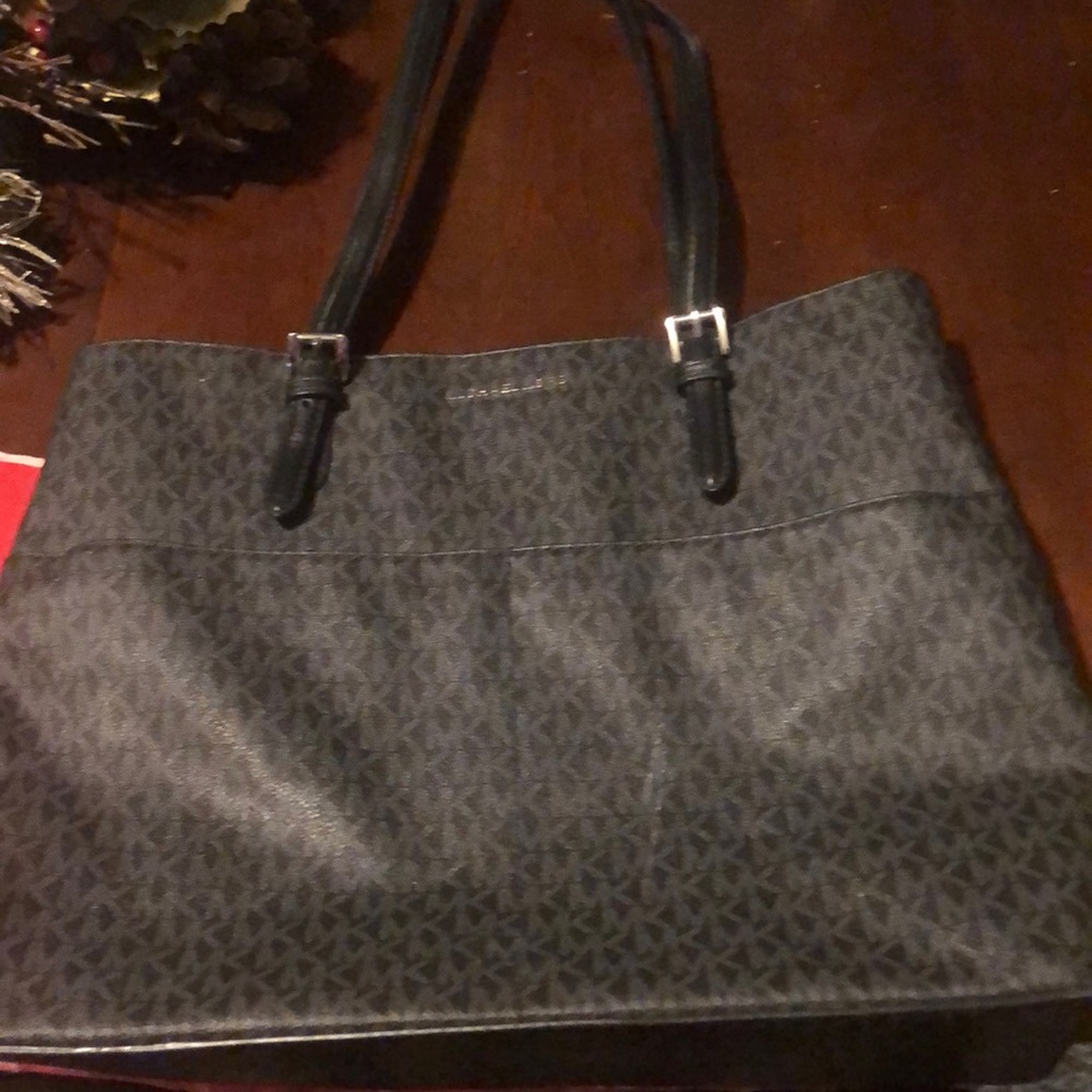 Large black signature Michael Kors shoulder bag